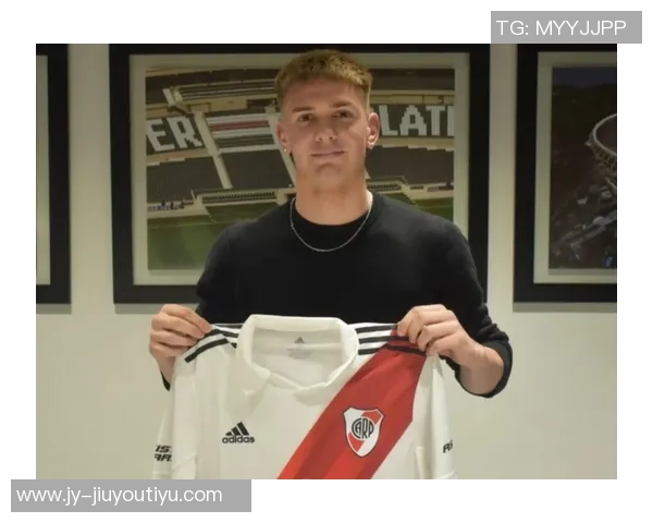 皇马最新训练动态马斯坦托诺全员合练赫伊森阿拉巴进行室内训练