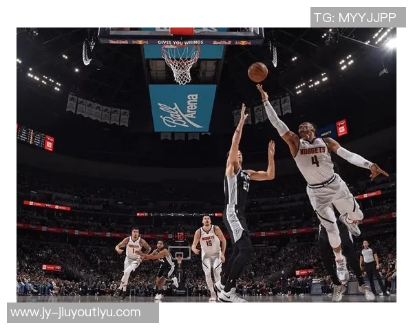 约基奇单月场均32分117篮板11助攻追平威少大O成就但皆在十月之中