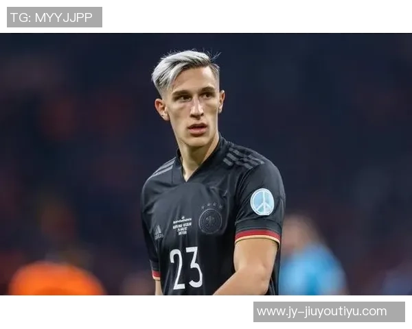 施洛特贝克2022年曾与萨利谈转会家人多为拜仁球迷